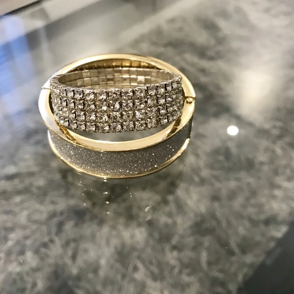 Beautiful Bracelets - Picture 3 of 3